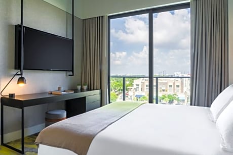 Hyde Suite Ada