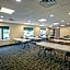 Country Inn & Suites by Radisson, Crystal Lake, IL