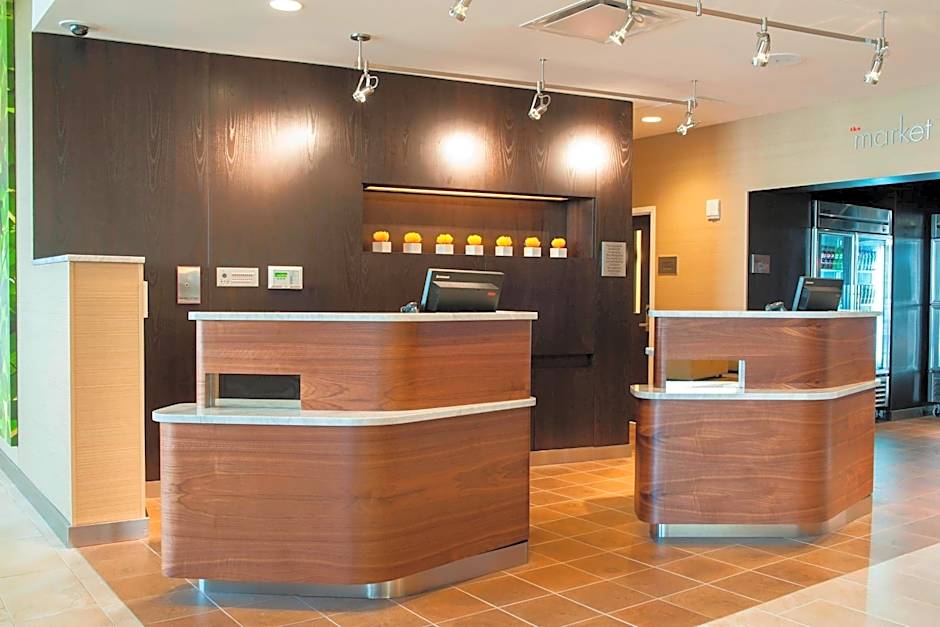 Courtyard by Marriott Peoria Downtown
