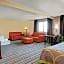 Super 8 by Wyndham Roseville/Detroit Area