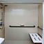 Sonesta Simply Suites Houston W Beltway