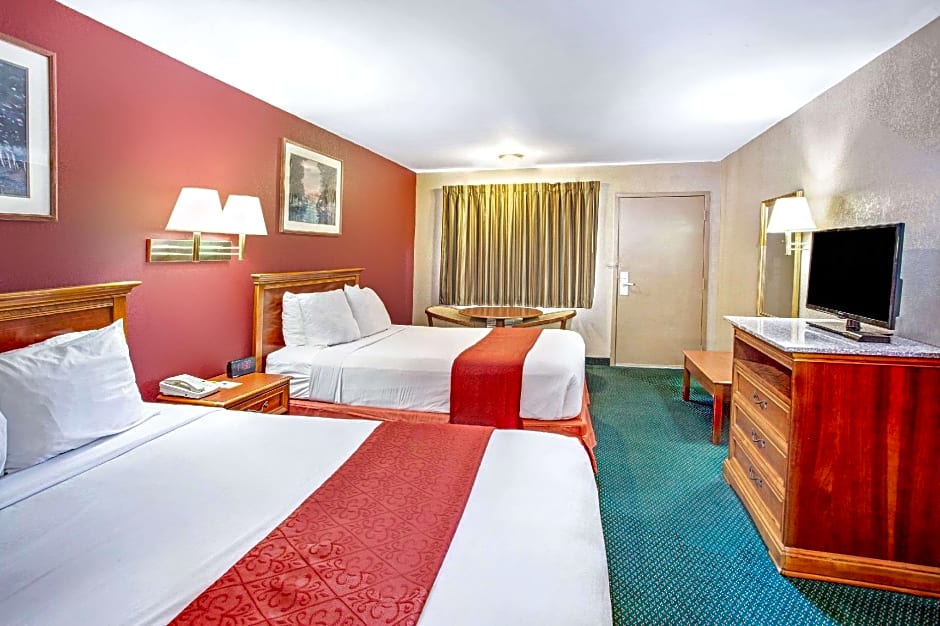 Days Inn by Wyndham Kennesaw