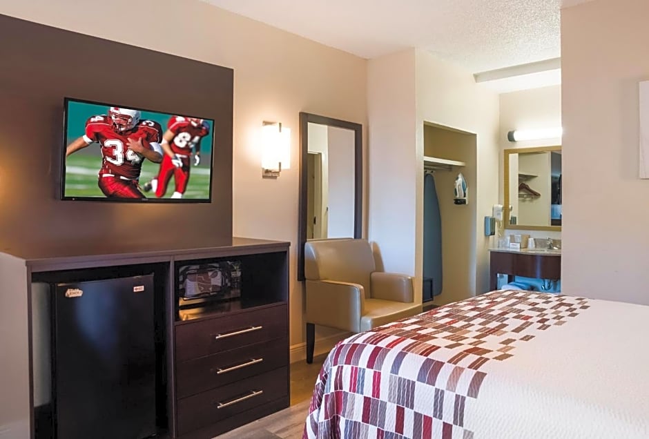 Red Roof Inn Tupelo