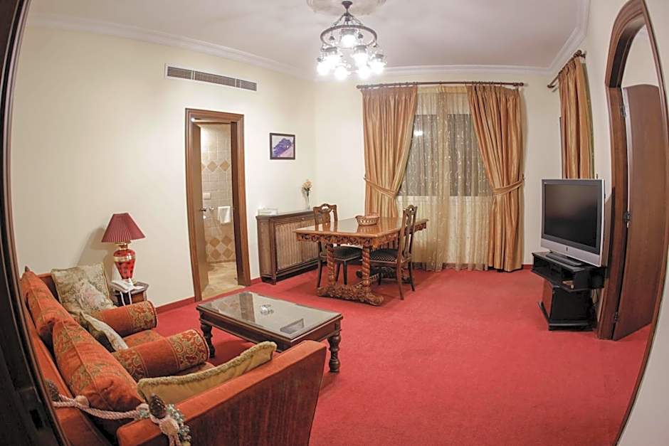 Quartier Suisse Hotel