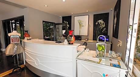 L.A. Sky Boutique Hotel