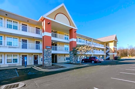 Extended Stay America Select Suites - Roanoke - Airport