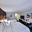 Four Points By Sheraton Kansas City Airport