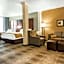 Comfort Suites University