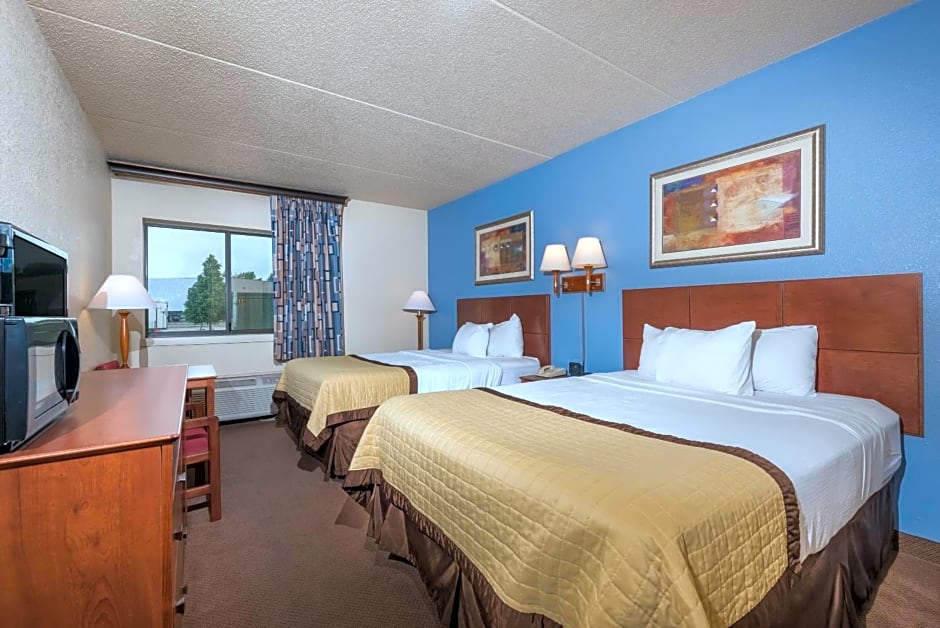 Ramada by Wyndham Fargo