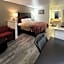 Econo Lodge Inn & Suites Macon