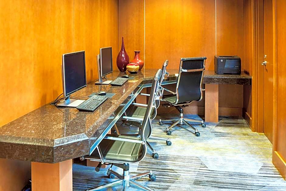 Courtyard by Marriott Boston Logan Airport