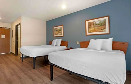 Double Room with Two Double Beds - Non-Smoking