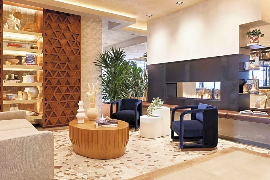 Senna House Scottsdale, Curio Collection by Hilton