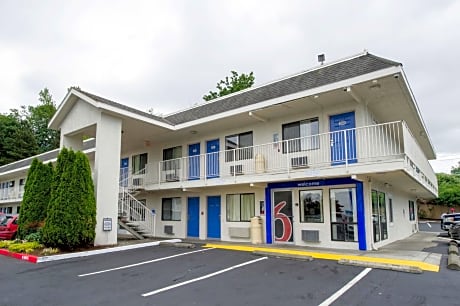 Motel 6-Seattle, WA - Airport