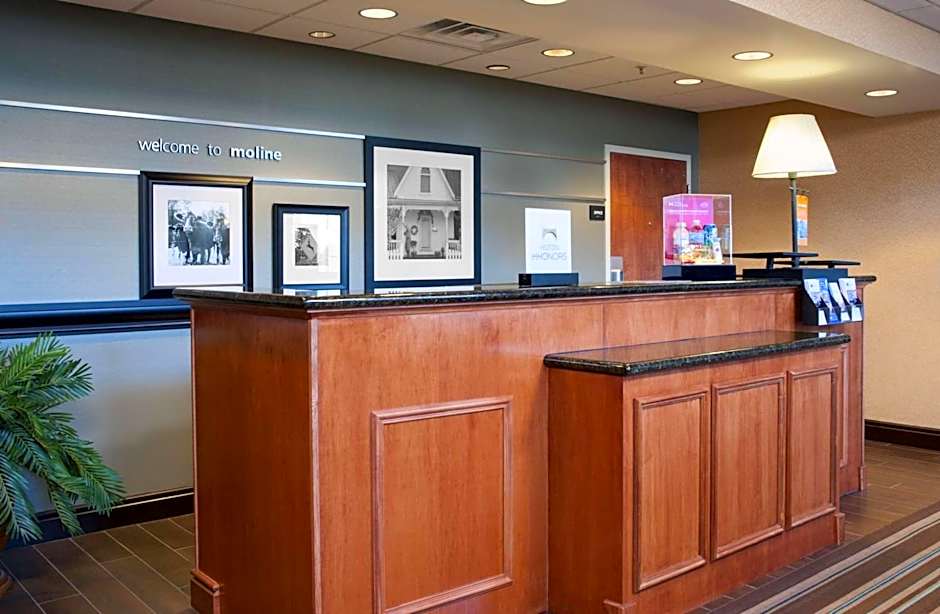 Hampton Inn By Hilton & Suites Moline-Quad City International Airport, Il