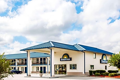Days Inn by Wyndham Valdosta I-75