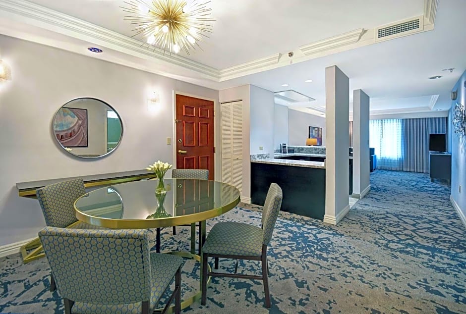 Embassy Suites By Hilton Charleston