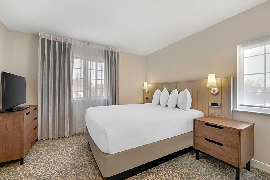 Sonesta ES Suites Dulles Airport