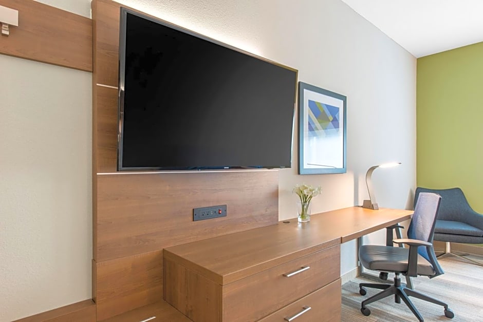 Holiday Inn Express & Suites Alachua - Gainesville Area