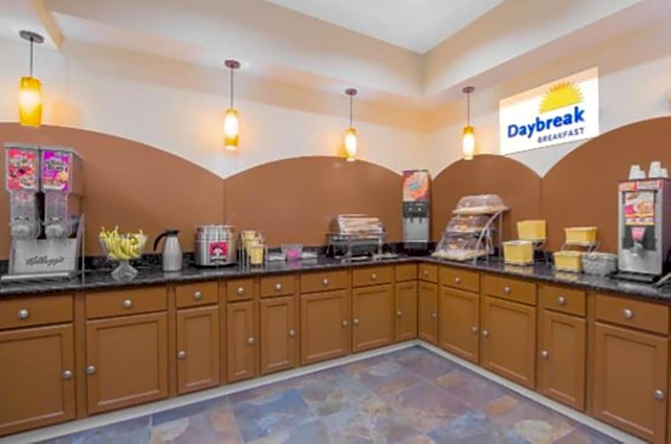 Days Inn by Wyndham Lubbock South