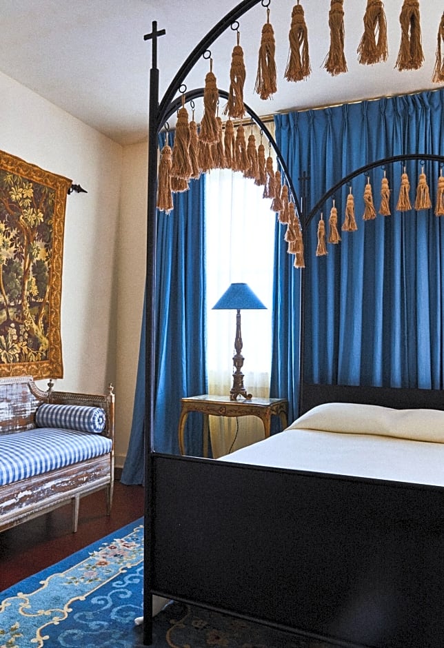 Hotel Peter and Paul