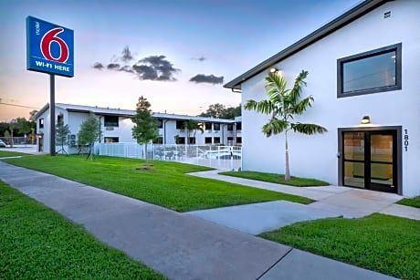 Motel 6-Fort Lauderdale, FL