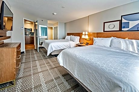 2 Queen Bed One Bedroom Suite