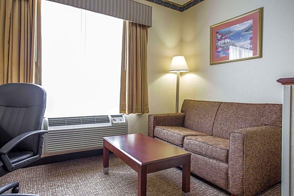 Comfort Inn & Suites Ft.Jackson Maingate