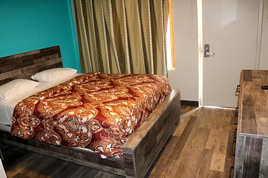Miami Inn & Suites