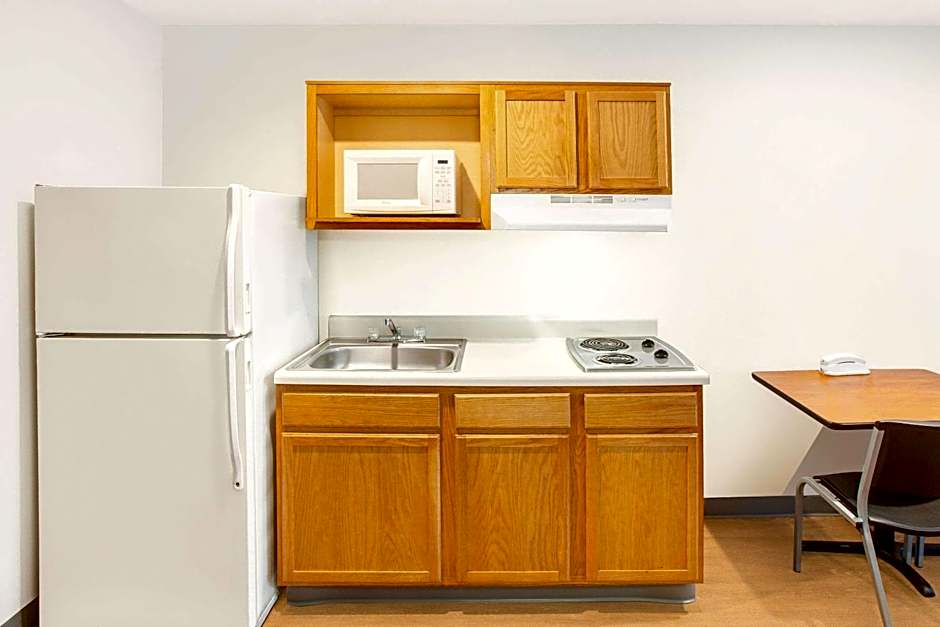 WoodSpring Suites Pharr