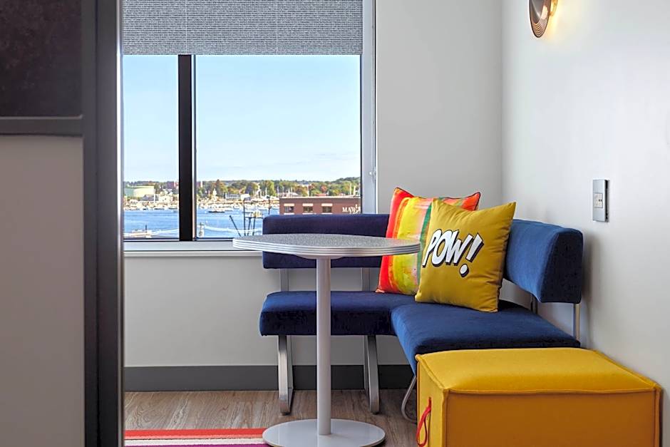 Aloft Portland Downtown Waterfront ME