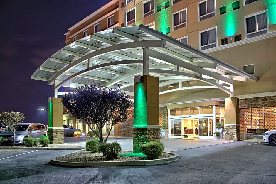 Holiday Inn & Suites Albuquerque-North I-25