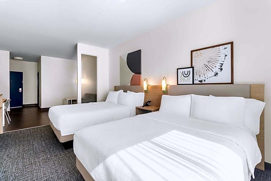 Spark by Hilton Pearland