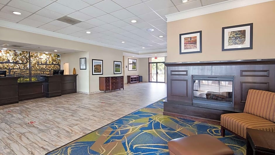 Best Western Leesburg Hotel & Conference Center