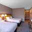 Hampton Inn By Hilton Riverside Downtown