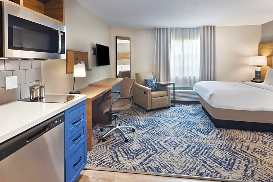 Candlewood Suites EASTCHASE PARK