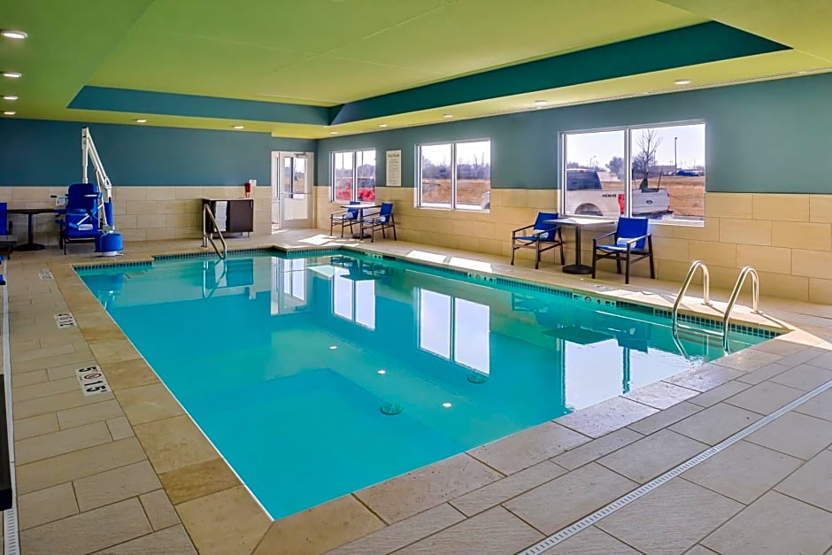 Holiday Inn Express & Suites KANSAS CITY - LEE'S SUMMIT
