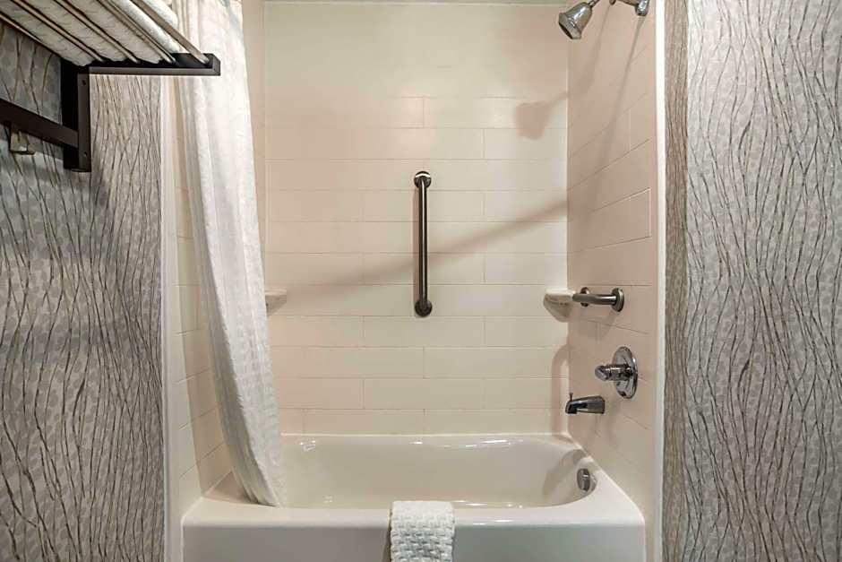 Best Western Plus Jackson Downtown-Coliseum