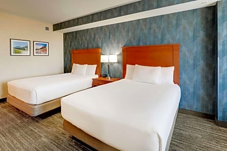 Superior Queen Room with Two Queen Beds