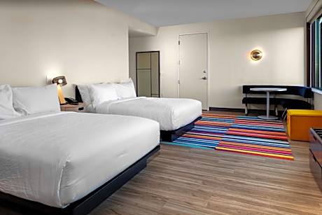 Aloft, Guest room, 2 Queen