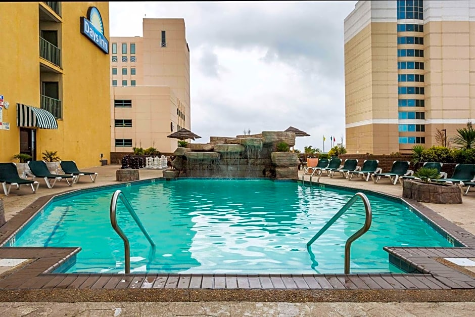 Days Inn by Wyndham Virginia Beach At The Beach