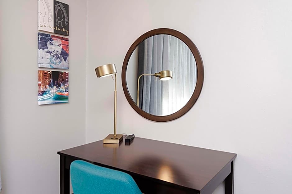 Hampton Inn By Hilton & Suites - Raleigh Downtown