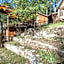 Three Bears, 7 Bedrooms, Deck, Fireplace, Midtown, Grill, Sleeps 22