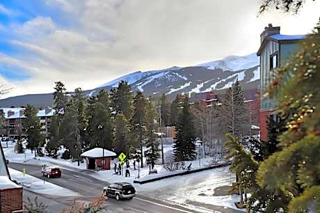 4 Bedroom Premier Condominium