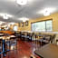 Super 8 by Wyndham SeaTac Airport