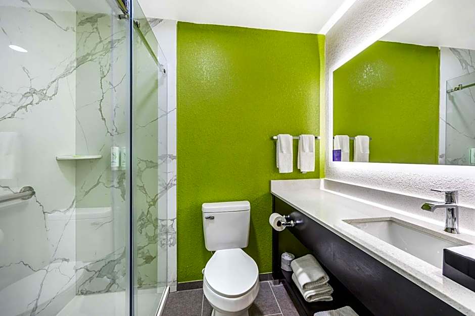 Sleep Inn & Suites Salina I-135