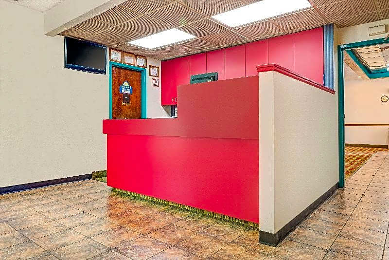 BridgePointe Inn & Suites