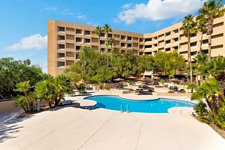 Hilton Tucson East