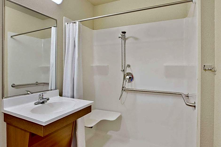 WoodSpring Suites Clarksville Ft. Campbell