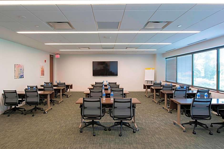 Fairfield Inn & Suites by Marriott Philadelphia Valley Forge/Great Valley
